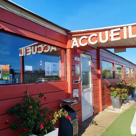 Hôtel Acajou-3